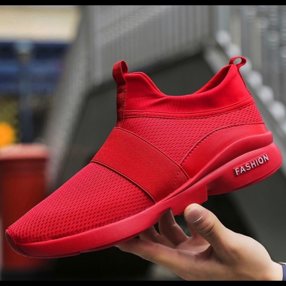 Men’s athletic shoes